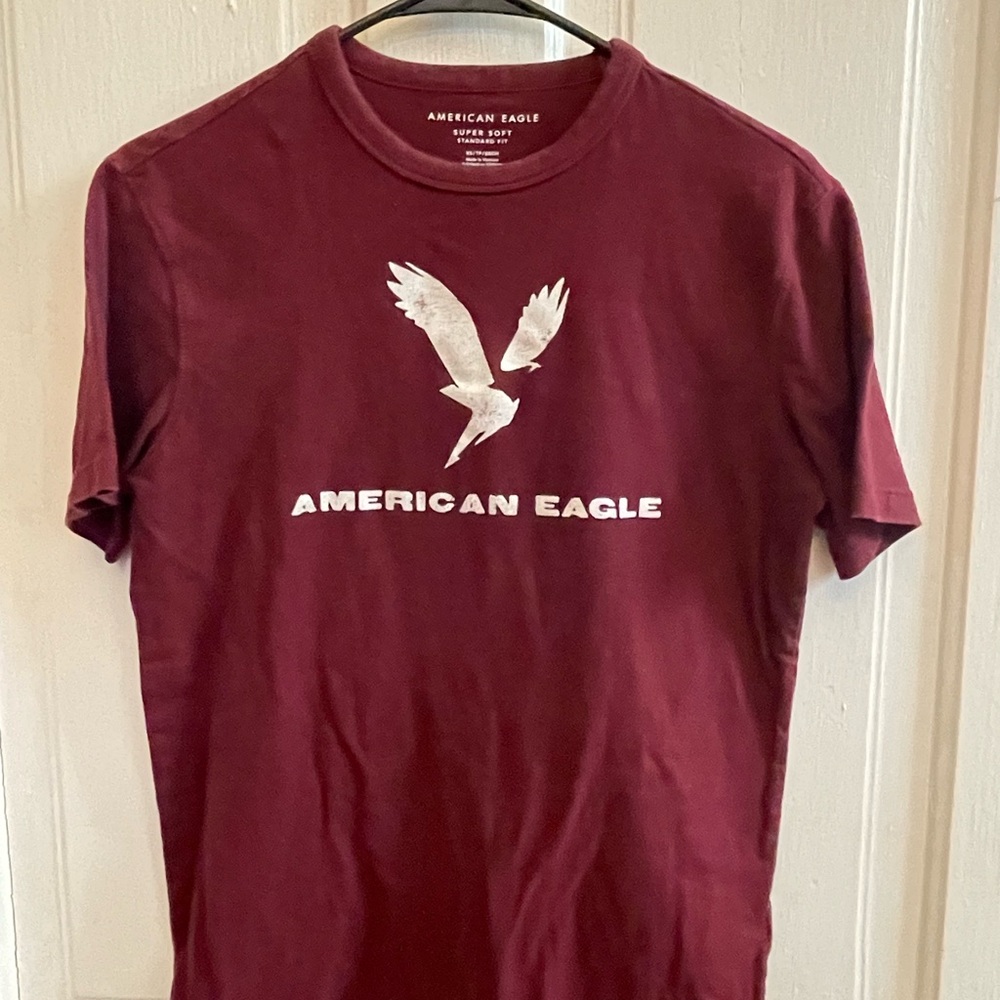 American Eagle Outfitters Burgundy Graphic Tee